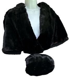 Exquisite Fur Capelet and Muff Set